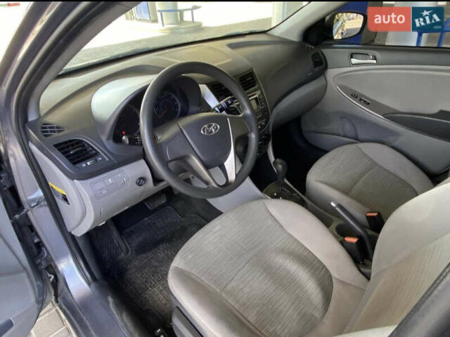 Серый Хендай Акцент, объемом двигателя 1.59 л и пробегом 159 тыс. км за 7900 $, фото 16 на Automoto.ua