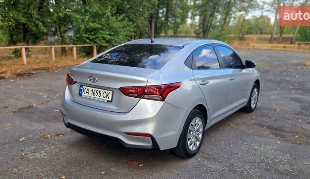 Серый Хендай Акцент, объемом двигателя 1.37 л и пробегом 75 тыс. км за 9700 $, фото 14 на Automoto.ua