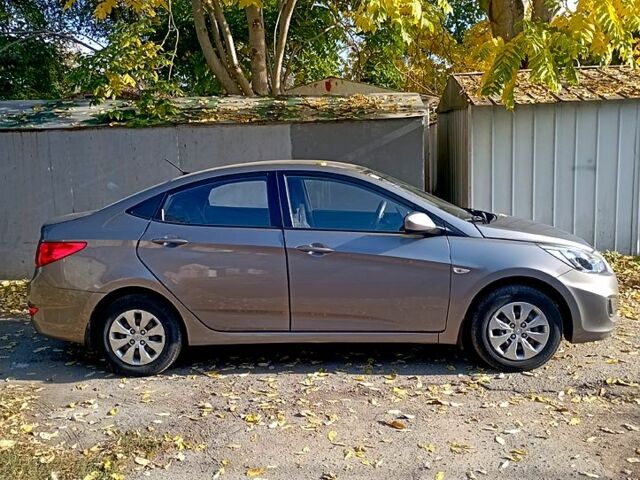 Хендай Акцент 2017 в Одессе на Automoto.ua Серый Хендай Акцент, объемом двигателя 1.4 л и пробегом 92 тыс. км за 9000 $, фото 1 на Automoto.ua