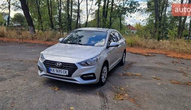 Серый Хендай Акцент, объемом двигателя 1.37 л и пробегом 75 тыс. км за 9700 $, фото 7 на Automoto.ua