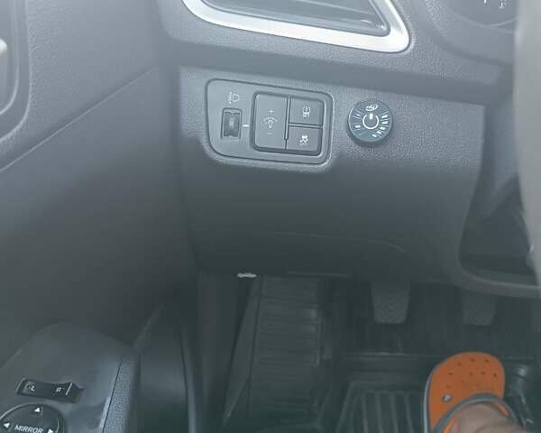 Серый Хендай Акцент, объемом двигателя 1.37 л и пробегом 36 тыс. км за 11500 $, фото 13 на Automoto.ua