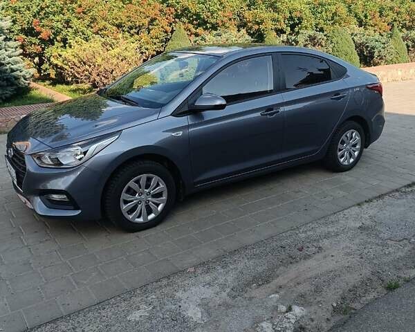 Серый Хендай Акцент, объемом двигателя 1.37 л и пробегом 36 тыс. км за 11500 $, фото 12 на Automoto.ua