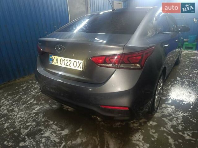 Серый Хендай Акцент, объемом двигателя 1.4 л и пробегом 140 тыс. км за 13800 $, фото 6 на Automoto.ua