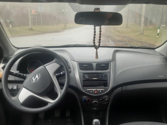 Серый Хендай Акцент, объемом двигателя 0 л и пробегом 95 тыс. км за 7150 $, фото 3 на Automoto.ua