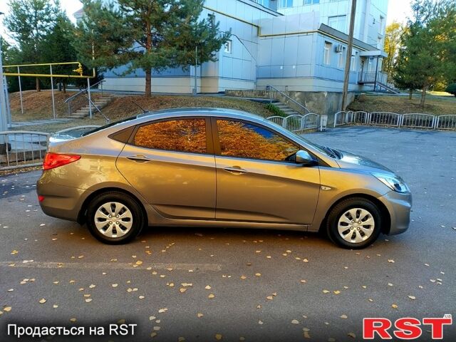 Серый Хендай Акцент, объемом двигателя 1.4 л и пробегом 60 тыс. км за 10000 $, фото 6 на Automoto.ua