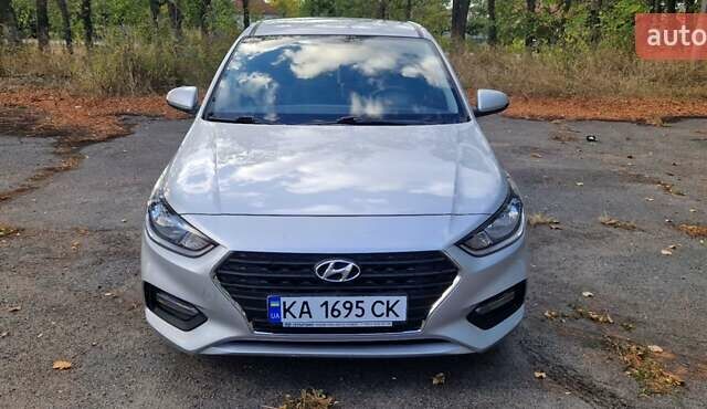 Серый Хендай Акцент, объемом двигателя 1.37 л и пробегом 75 тыс. км за 9700 $, фото 11 на Automoto.ua