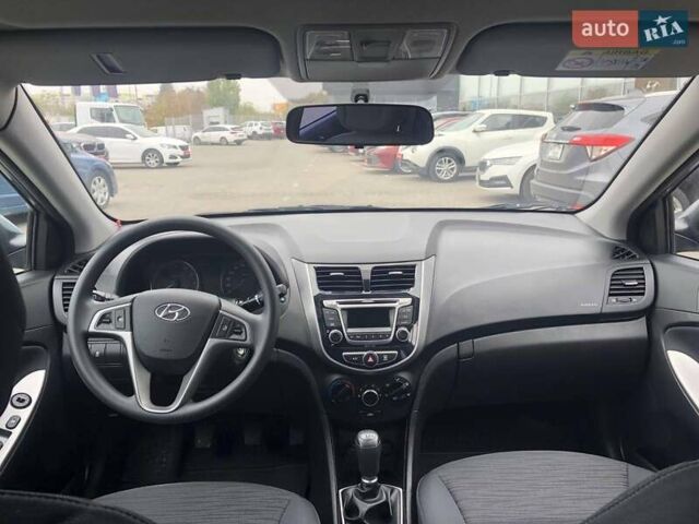 Хендай Акцент 2018 в Полтаве на Automoto.ua Серый Хендай Акцент, объемом двигателя 1.37 л и пробегом 30 тыс. км за 12700 $, фото 8 на Automoto.ua
