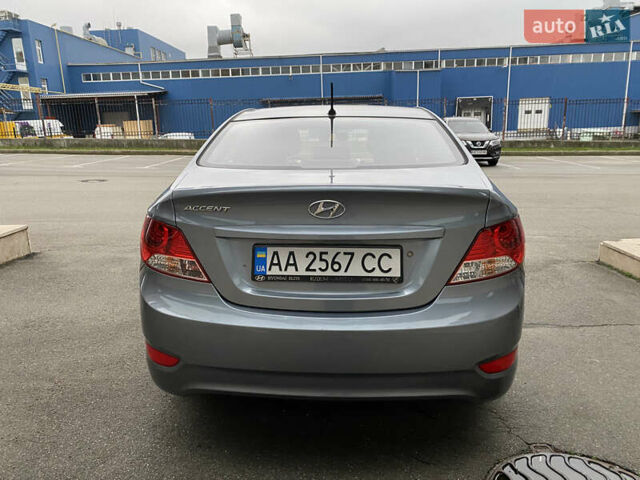 Сірий Хендай Акцент, об'ємом двигуна 1.37 л та пробігом 33 тис. км за 9800 $, фото 8 на Automoto.ua