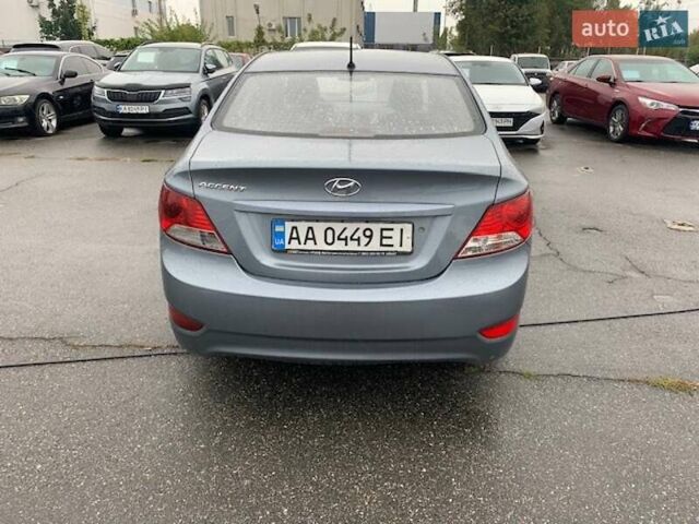 Сірий Хендай Акцент, об'ємом двигуна 1.37 л та пробігом 185 тис. км за 8200 $, фото 4 на Automoto.ua