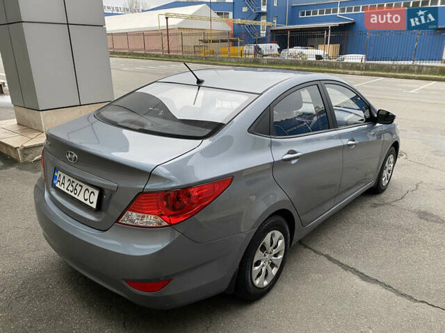 Сірий Хендай Акцент, об'ємом двигуна 1.37 л та пробігом 33 тис. км за 9800 $, фото 16 на Automoto.ua