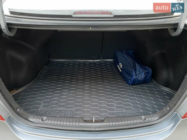 Сірий Хендай Акцент, об'ємом двигуна 1.37 л та пробігом 33 тис. км за 9800 $, фото 52 на Automoto.ua