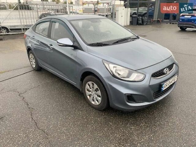 Сірий Хендай Акцент, об'ємом двигуна 1.37 л та пробігом 185 тис. км за 8200 $, фото 1 на Automoto.ua
