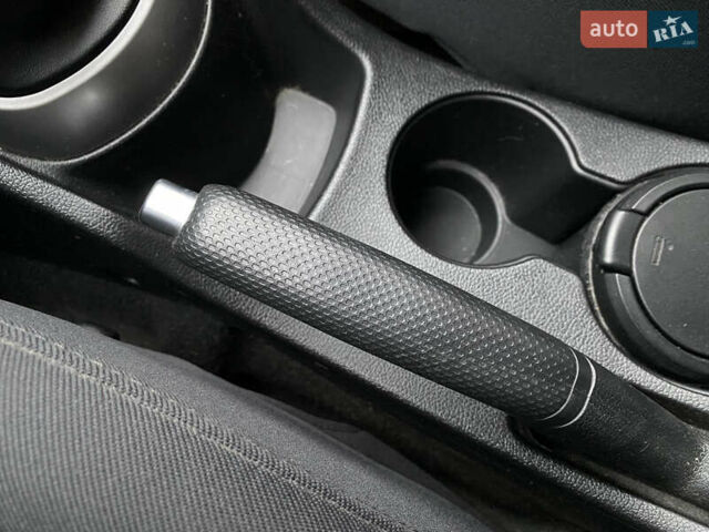 Сірий Хендай Акцент, об'ємом двигуна 1.37 л та пробігом 33 тис. км за 9800 $, фото 42 на Automoto.ua