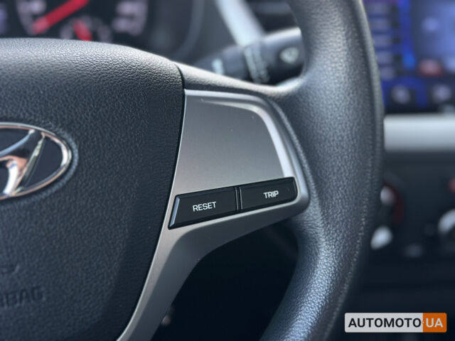 Сірий Хендай Акцент, об'ємом двигуна 1.4 л та пробігом 63 тис. км за 11900 $, фото 26 на Automoto.ua