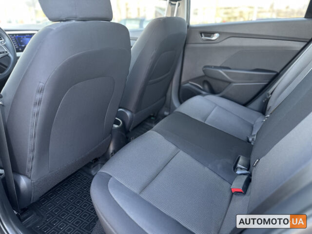 Сірий Хендай Акцент, об'ємом двигуна 1.4 л та пробігом 63 тис. км за 11900 $, фото 13 на Automoto.ua