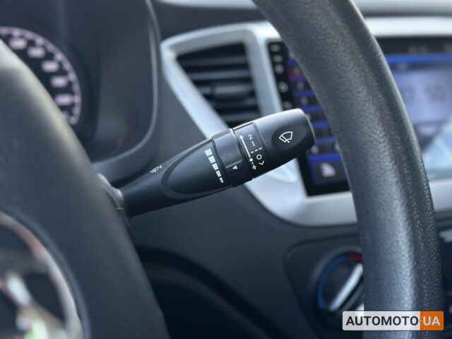 Сірий Хендай Акцент, об'ємом двигуна 1.4 л та пробігом 63 тис. км за 11900 $, фото 20 на Automoto.ua