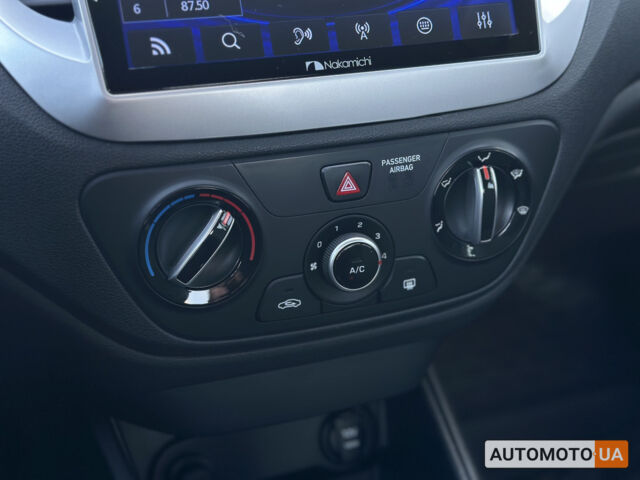 Сірий Хендай Акцент, об'ємом двигуна 1.4 л та пробігом 63 тис. км за 11900 $, фото 22 на Automoto.ua