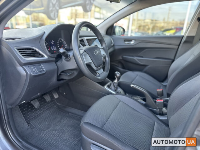 Сірий Хендай Акцент, об'ємом двигуна 1.4 л та пробігом 63 тис. км за 11900 $, фото 11 на Automoto.ua