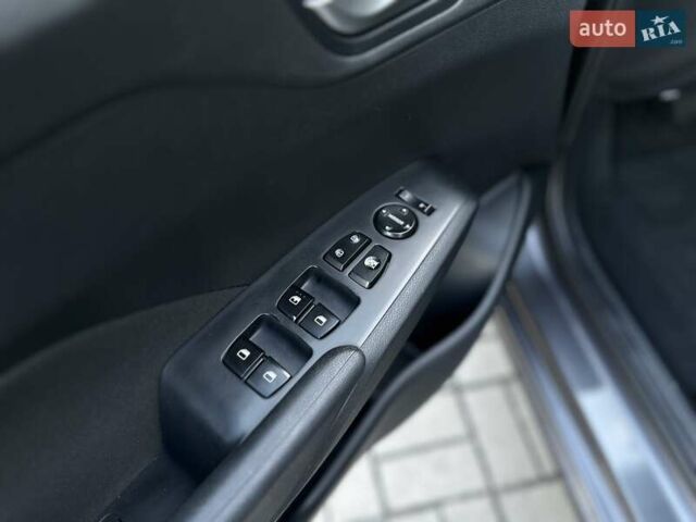 Серый Хендай Акцент, объемом двигателя 1.37 л и пробегом 63 тыс. км за 11900 $, фото 16 на Automoto.ua