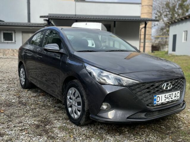 Серый Хендай Акцент, объемом двигателя 1.4 л и пробегом 52 тыс. км за 11400 $, фото 3 на Automoto.ua