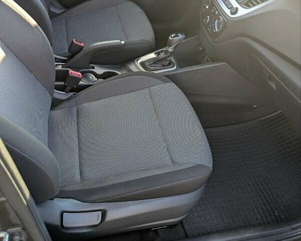 Серый Хендай Акцент, объемом двигателя 1.37 л и пробегом 43 тыс. км за 13500 $, фото 13 на Automoto.ua