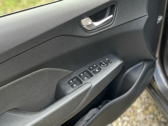 Серый Хендай Акцент, объемом двигателя 1.4 л и пробегом 52 тыс. км за 11400 $, фото 6 на Automoto.ua