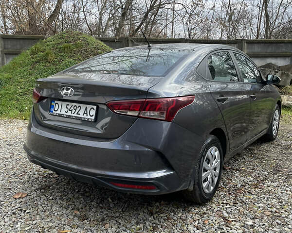 Серый Хендай Акцент, объемом двигателя 1.4 л и пробегом 52 тыс. км за 11400 $, фото 1 на Automoto.ua