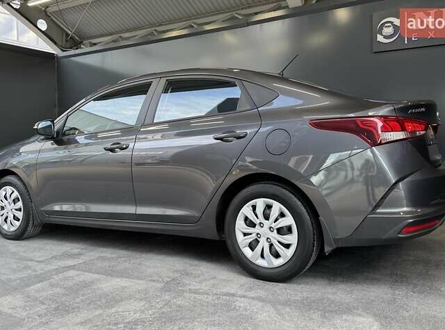 Сірий Хендай Акцент, об'ємом двигуна 1.4 л та пробігом 65 тис. км за 14500 $, фото 12 на Automoto.ua