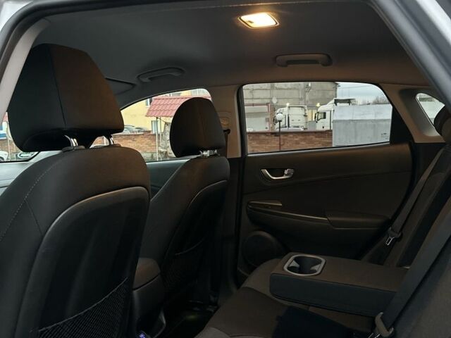 Серый Хендай Акцент, объемом двигателя 0 л и пробегом 57 тыс. км за 17900 $, фото 23 на Automoto.ua