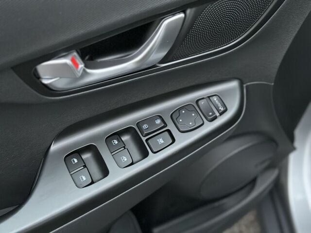 Серый Хендай Акцент, объемом двигателя 0 л и пробегом 57 тыс. км за 17900 $, фото 12 на Automoto.ua