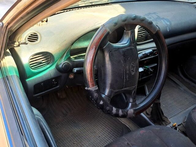 Синий Хендай Акцент, объемом двигателя 1.3 л и пробегом 55 тыс. км за 700 $, фото 4 на Automoto.ua