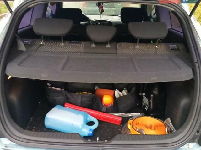 Синий Хендай Акцент, объемом двигателя 1.6 л и пробегом 230 тыс. км за 4000 $, фото 9 на Automoto.ua