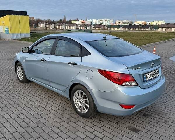 Синий Хендай Акцент, объемом двигателя 1.4 л и пробегом 220 тыс. км за 6700 $, фото 3 на Automoto.ua