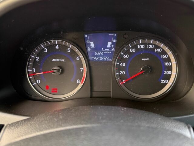 Синий Хендай Акцент, объемом двигателя 1.4 л и пробегом 220 тыс. км за 6700 $, фото 11 на Automoto.ua