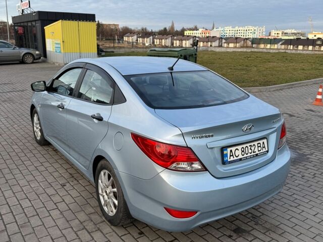 Синий Хендай Акцент, объемом двигателя 1.4 л и пробегом 220 тыс. км за 6700 $, фото 2 на Automoto.ua