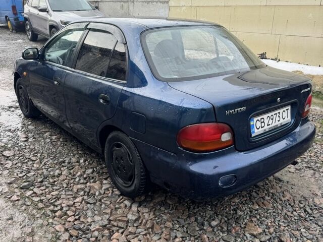 Синий Хендай Акцент, объемом двигателя 1.5 л и пробегом 300 тыс. км за 1450 $, фото 3 на Automoto.ua