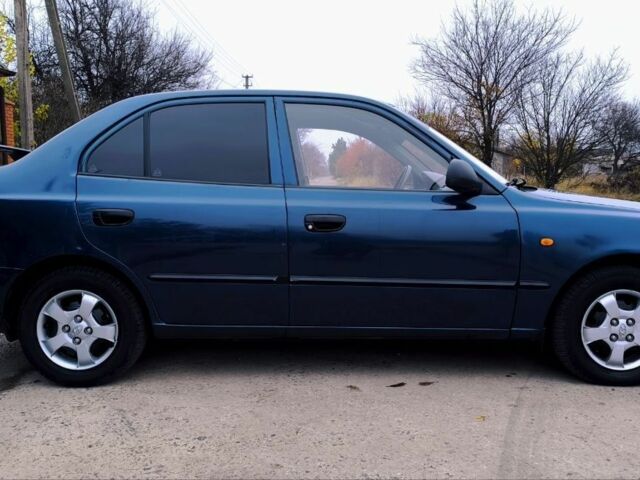 Синий Хендай Акцент, объемом двигателя 1.5 л и пробегом 154 тыс. км за 2100 $, фото 12 на Automoto.ua