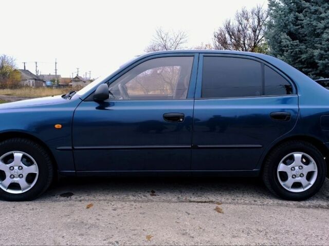 Синий Хендай Акцент, объемом двигателя 1.5 л и пробегом 154 тыс. км за 2100 $, фото 13 на Automoto.ua