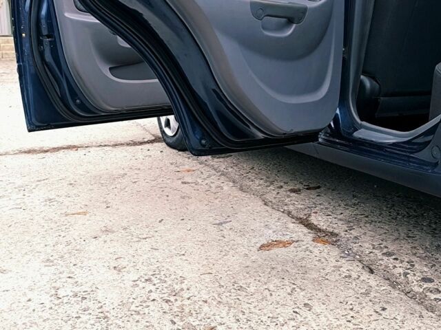 Синий Хендай Акцент, объемом двигателя 1.5 л и пробегом 154 тыс. км за 2100 $, фото 11 на Automoto.ua