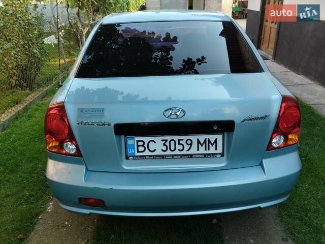 Синий Хендай Акцент, объемом двигателя 1.5 л и пробегом 203 тыс. км за 3500 $, фото 2 на Automoto.ua