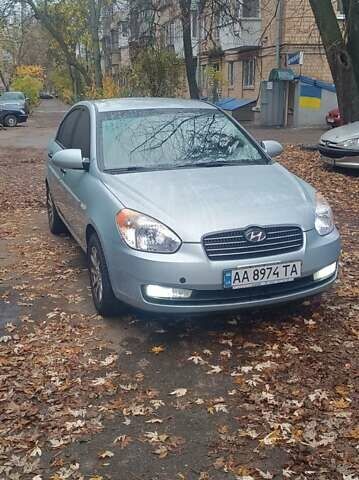 Синий Хендай Акцент, объемом двигателя 1.4 л и пробегом 113 тыс. км за 4800 $, фото 3 на Automoto.ua