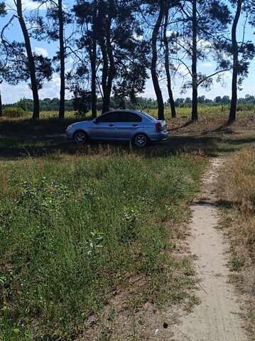 Синий Хендай Акцент, объемом двигателя 1.4 л и пробегом 113 тыс. км за 4800 $, фото 6 на Automoto.ua