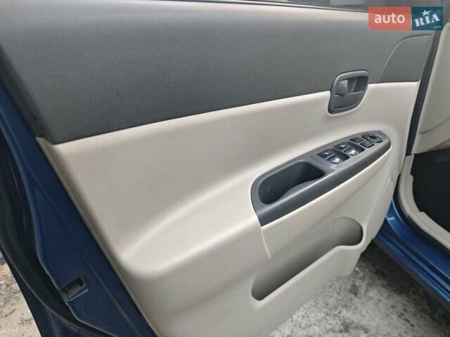 Синий Хендай Акцент, объемом двигателя 1.4 л и пробегом 238 тыс. км за 4850 $, фото 20 на Automoto.ua