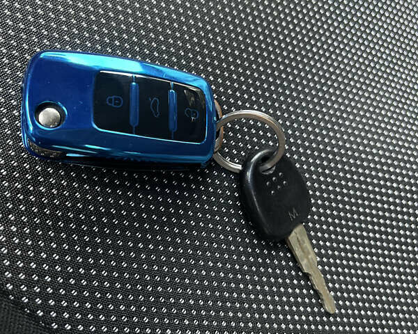 Синий Хендай Акцент, объемом двигателя 1.49 л и пробегом 165 тыс. км за 5500 $, фото 10 на Automoto.ua