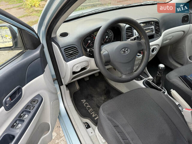 Синій Хендай Акцент, об'ємом двигуна 1.49 л та пробігом 121 тис. км за 5300 $, фото 9 на Automoto.ua