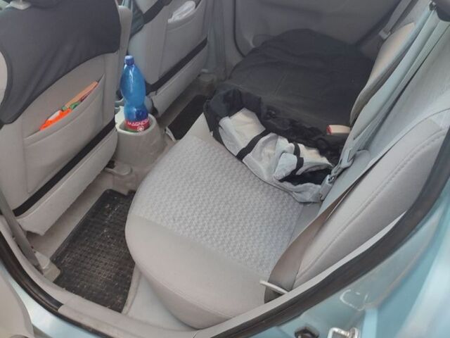 Синий Хендай Акцент, объемом двигателя 1.4 л и пробегом 239 тыс. км за 4100 $, фото 5 на Automoto.ua