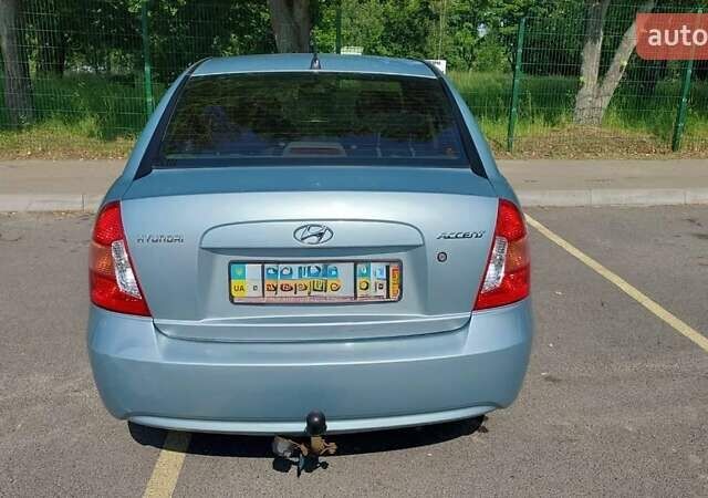 Синий Хендай Акцент, объемом двигателя 1.4 л и пробегом 165 тыс. км за 4499 $, фото 6 на Automoto.ua