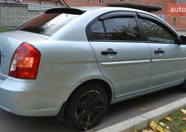 Хендай Акцент 2007 в Киеве на Automoto.ua Синий Хендай Акцент, объемом двигателя 1.4 л и пробегом 243 тыс. км за 4999 $, фото 3 на Automoto.ua