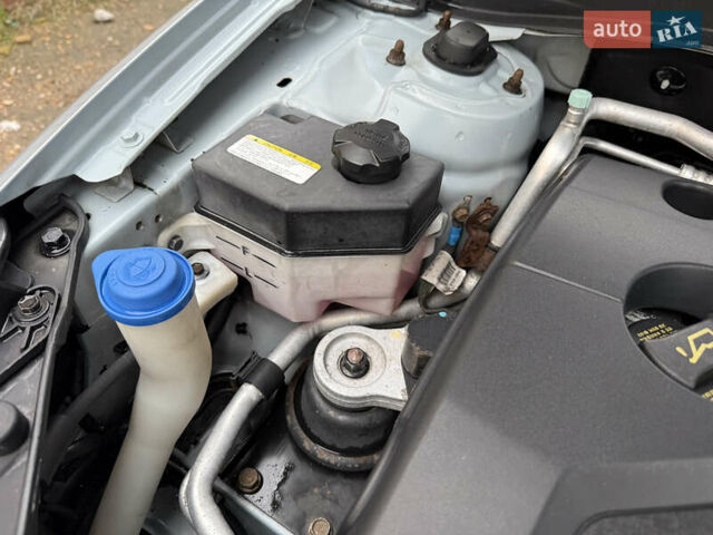 Синій Хендай Акцент, об'ємом двигуна 1.49 л та пробігом 121 тис. км за 5300 $, фото 4 на Automoto.ua