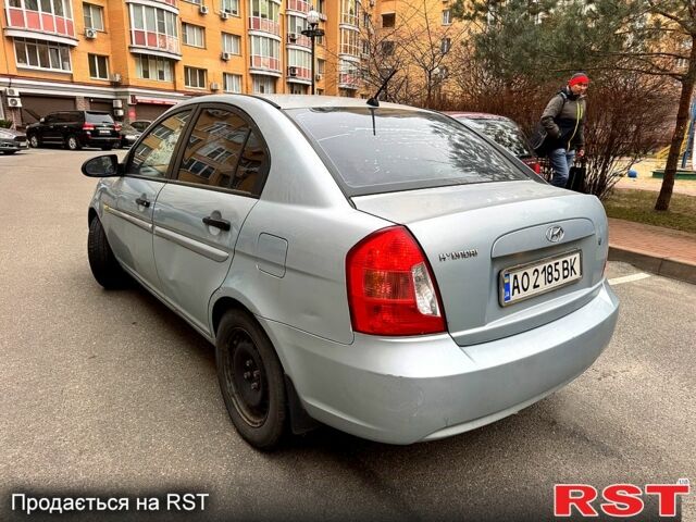 Синий Хендай Акцент, объемом двигателя 1.4 л и пробегом 205 тыс. км за 2500 $, фото 5 на Automoto.ua